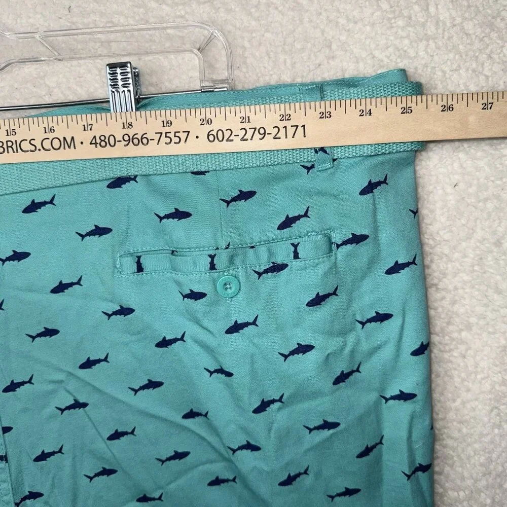 Galaxy by Harvic Men's Shark Print Shorts With Belt Size 50 NWT Beach - Picture 6 of 7